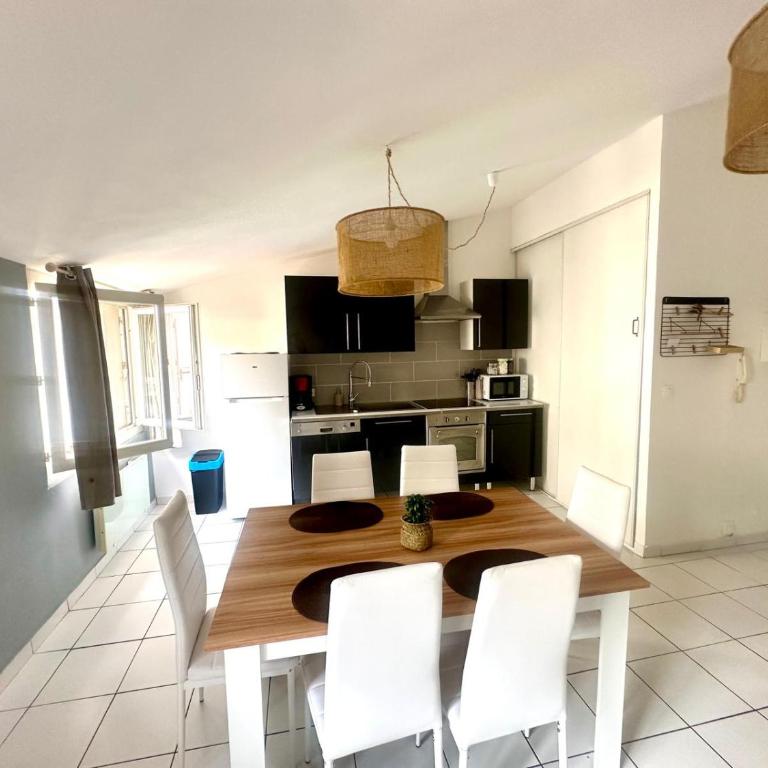 Cosy Appartement 45 m2 en cœur de ville, proche gare - Apartamento de 1 dormitorio - 9