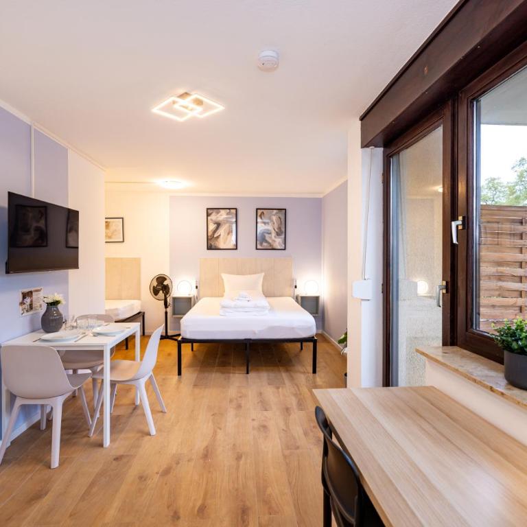 Nette Apartments mit Terrasse - Studio 30 with balcony - 8