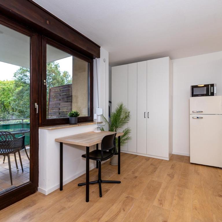 Nette Apartments mit Terrasse - Studio 30 with balcony - 11
