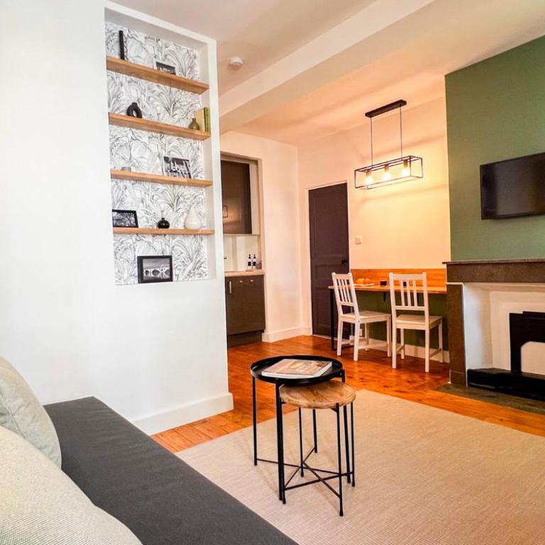 AC - City center - Heart of town - One-Bedroom Apartment - 10