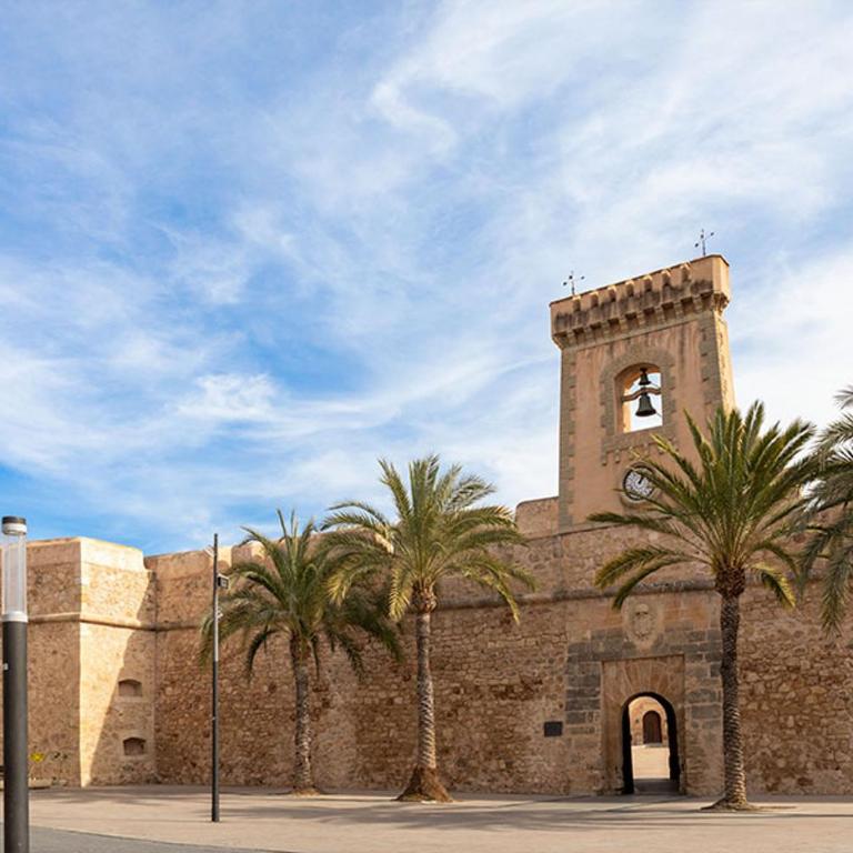 Piso cerca del castillo - Apartamento de 2 dormitorios con balcón - 1