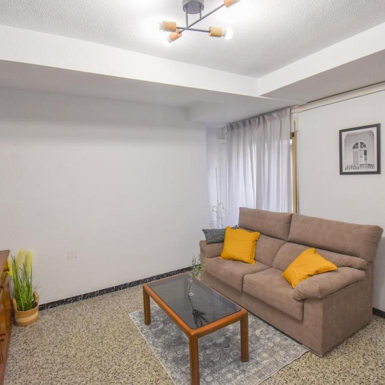 Piso cerca del castillo - Apartamento de 2 dormitorios con balcón - 26