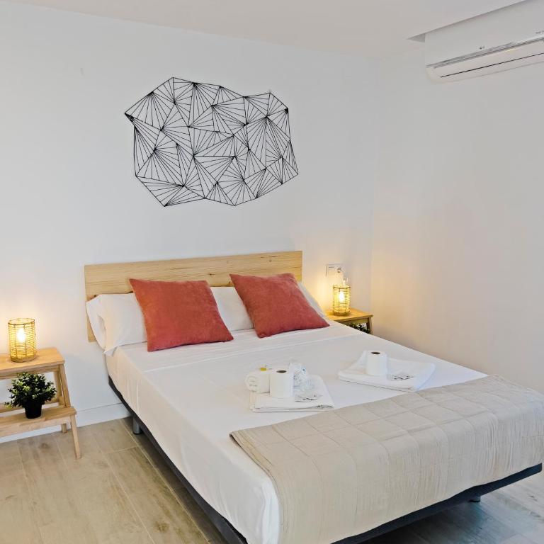 Loft Deluxe, Luminoso, Parking y Piscina - A 100 m del Mar AC - Three-Bedroom Apartment - 61