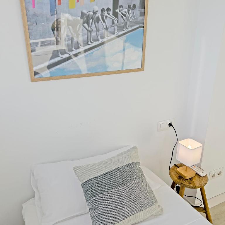 Loft Deluxe, Luminoso, Parking y Piscina - A 100 m del Mar AC - Three-Bedroom Apartment - 74