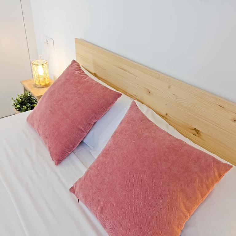 Loft Deluxe, Luminoso, Parking y Piscina - A 100 m del Mar AC - Three-Bedroom Apartment - 62