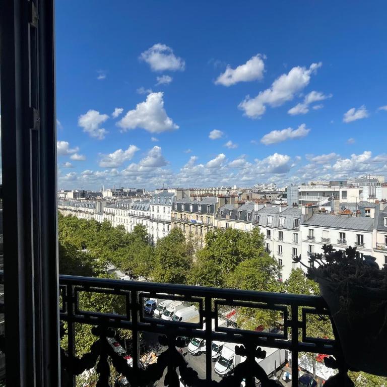 Superbe appartement de 120m2 en plein Paris - Appartement 3 Chambres - 14