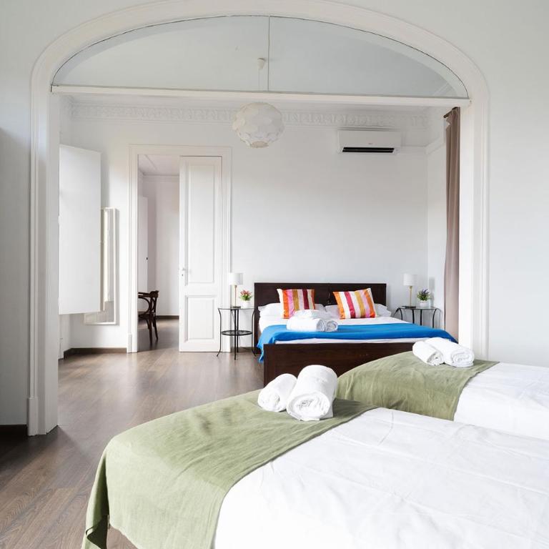Apartamento Premium 5 Hab con Balcón a Gran Vía - Grupos hasta 10 - Passeig Gràcia 7min - Apartment - 29