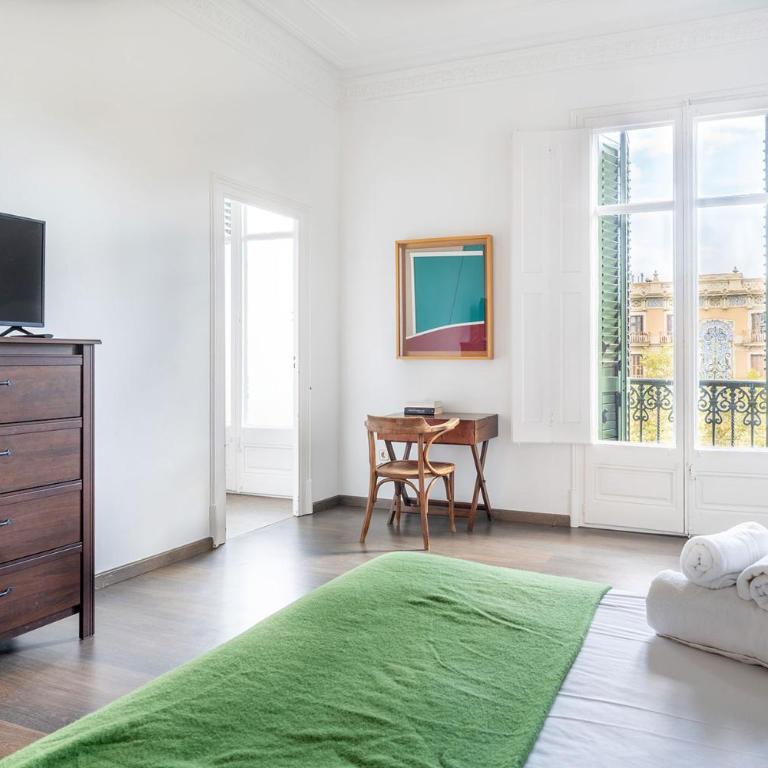 Apartamento Premium 5 Hab con Balcón a Gran Vía - Grupos hasta 10 - Passeig Gràcia 7min - Apartment - 27