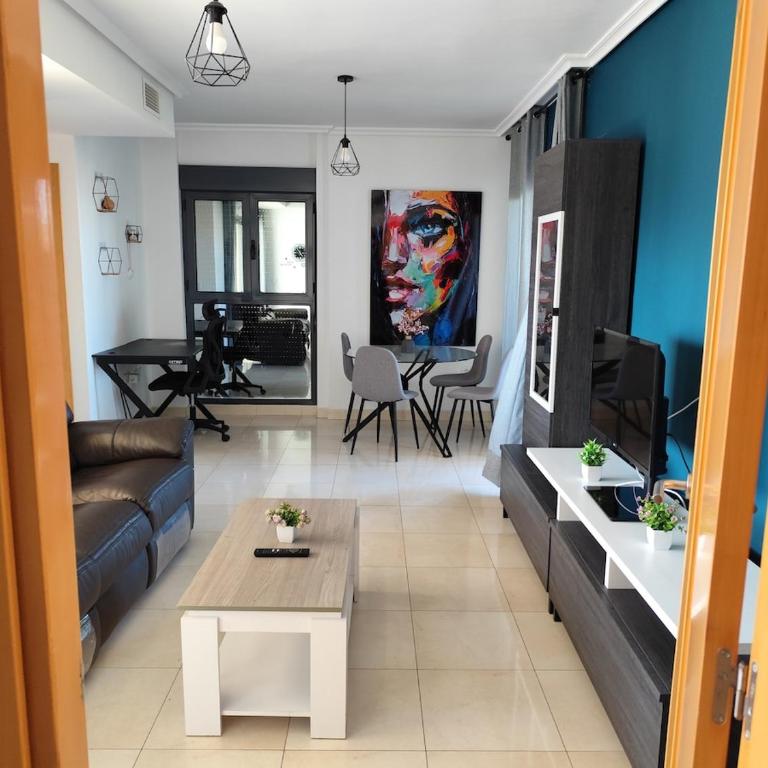 a 15 min playa de Levante y centro Estancia mínima 11 noches - Two-Bedroom Apartment - 20