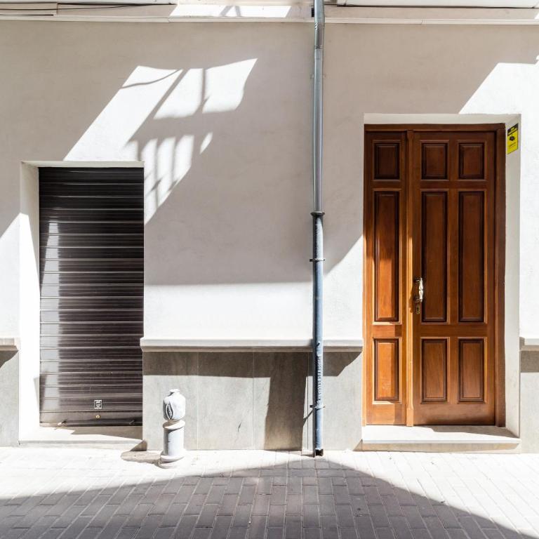Estudio reformado en centro Granada - Studio with Balcony - 2