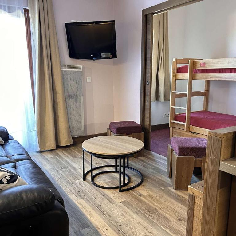 Appartement 2P cabine, 4 couchages, piscine, sauna, proche pistes – Risoul 1850 - Appartement 1 Chambre - 1