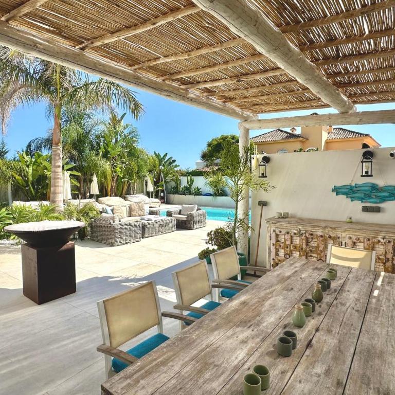 Casa Duende, Estepona, Private beach house with heated pool - Villa frente a la playa - 55