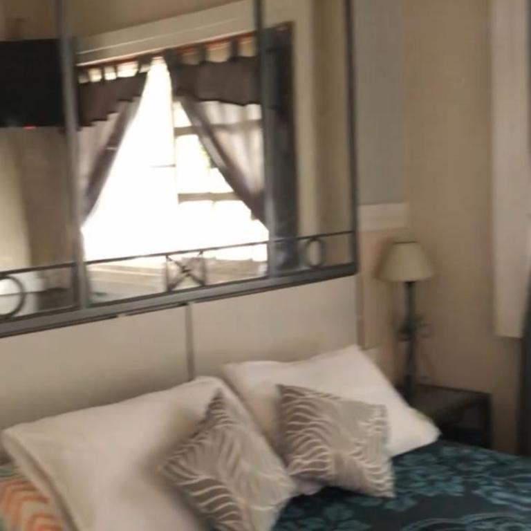 Hospedaje temporal - Habitación Doble con baño privado - 4