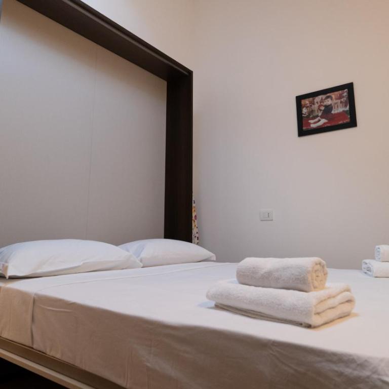 Da Matteo e Lorenza - tra stazione e centro - Appartamento con 2 Camere da Letto - 4