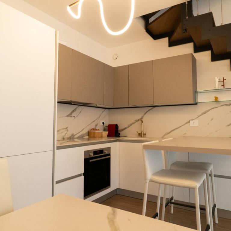 Da Matteo e Lorenza - tra stazione e centro - Appartamento con 2 Camere da Letto - 9