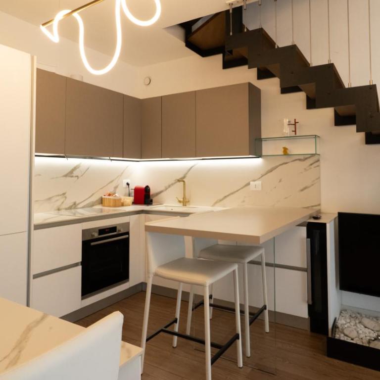 Da Matteo e Lorenza - tra stazione e centro - Appartamento con 2 Camere da Letto - 5