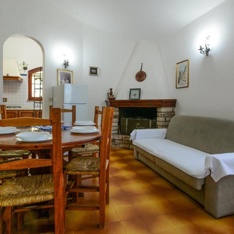 3 Bedroom Awesome Home In Costa Rei - Casa Vacanze con 3 Camere da Letto - 1
