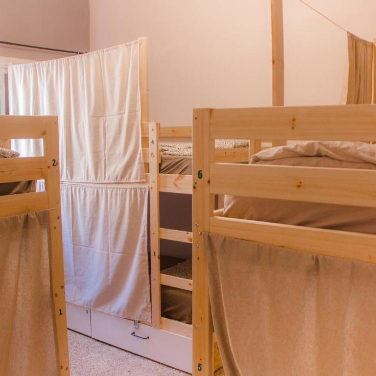 Single Fin Surf Hostel - Cama en habitación compartida mixta de 6 camas - 1