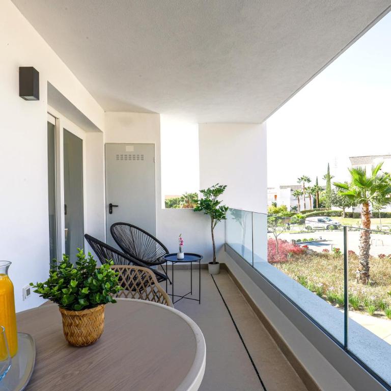 Couples Escape, Free Alcazaba Lagoon Access, Pool, Gym, Pets OK - Apartamento de 1 dormitorio - 23