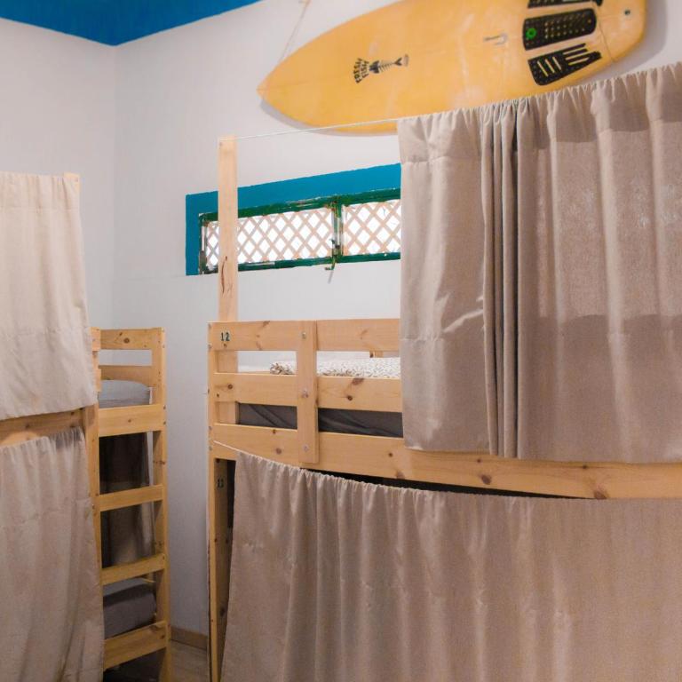 Single Fin Surf Hostel - Cama en habitación compartida mixta de 4 camas - 2