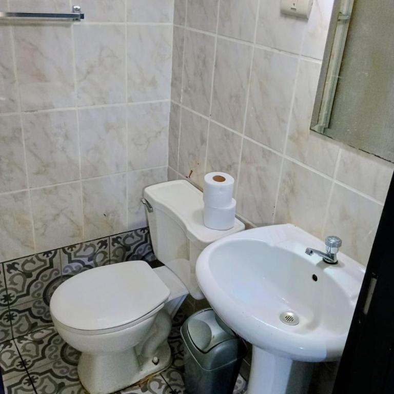 Miraflores Private Rooms - Habitación Doble con baño privado - 7