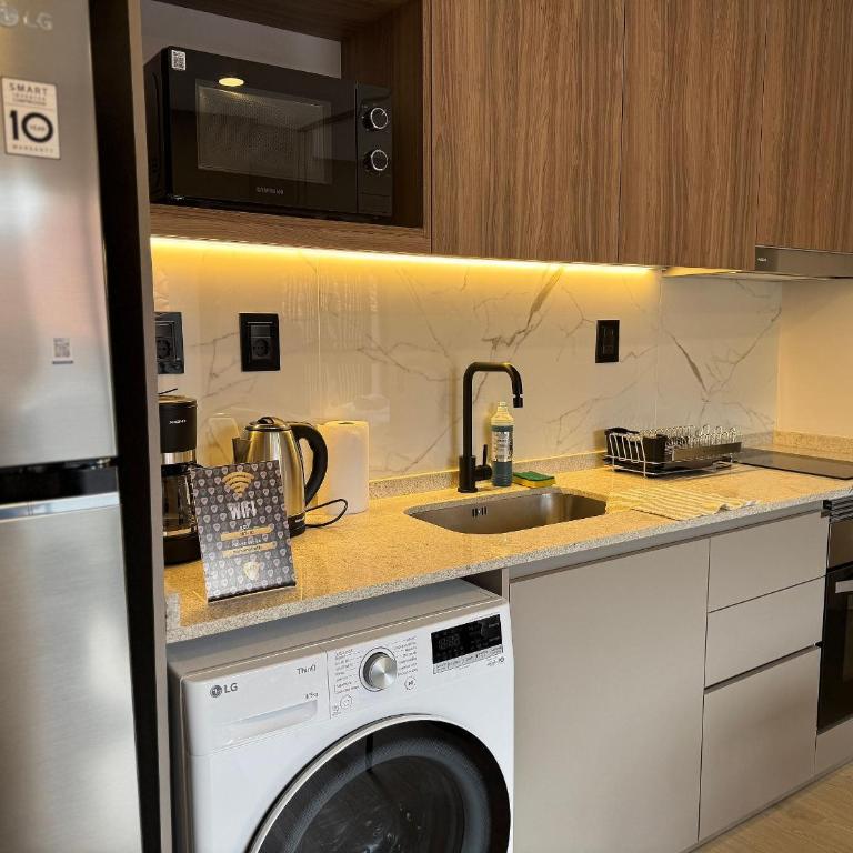 Pool flat near Shopping del Sol - Apartment - 12