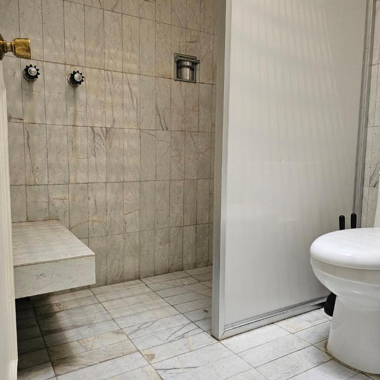 Casa Monasterio - Habitación Doble con baño privado - 8