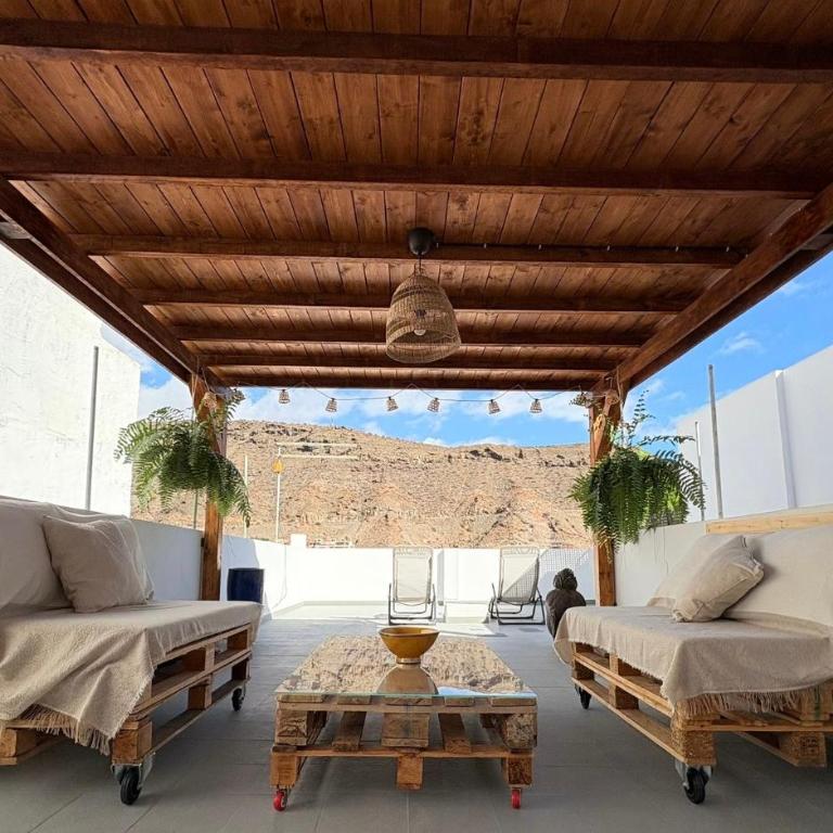 New Seaviews Apartment Puerto Mogán - Two-Bedroom Apartment - 2
