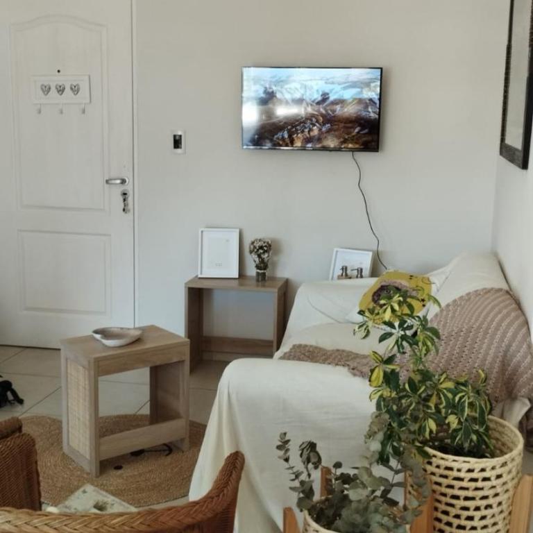 Como en casa - Two-Bedroom Apartment - 2