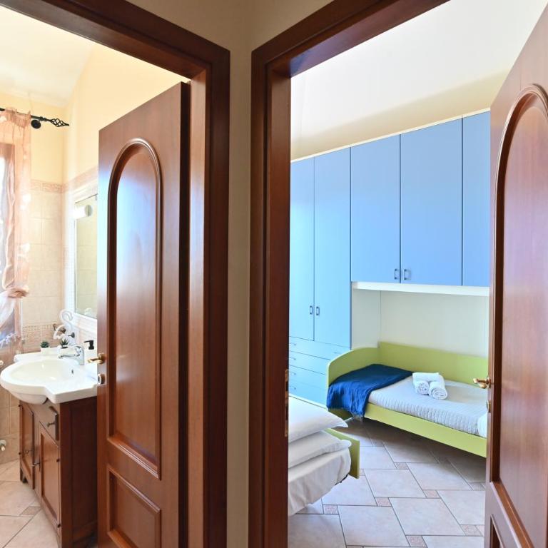 IzzHome Comfort - Appartamento con 2 Camere da Letto - 43