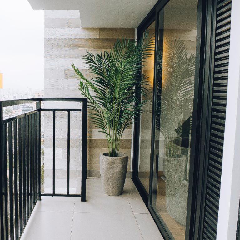 Luxurious Apartment in the heart of Miraflores - Three-Bedroom Apartment - 15