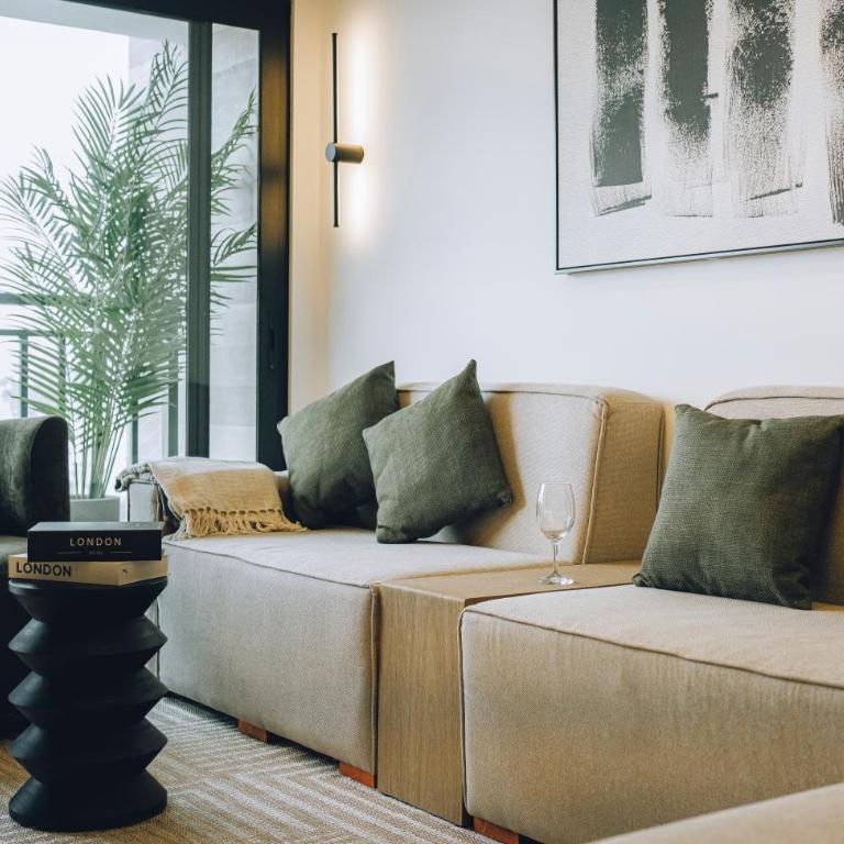 Luxurious Apartment in the heart of Miraflores - Three-Bedroom Apartment - 11