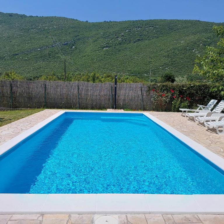 Kuća za odmor Green - Three-Bedroom House - 13