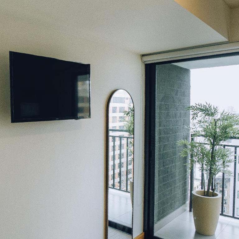 Luxurious Apartment in the heart of Miraflores - Three-Bedroom Apartment - 42