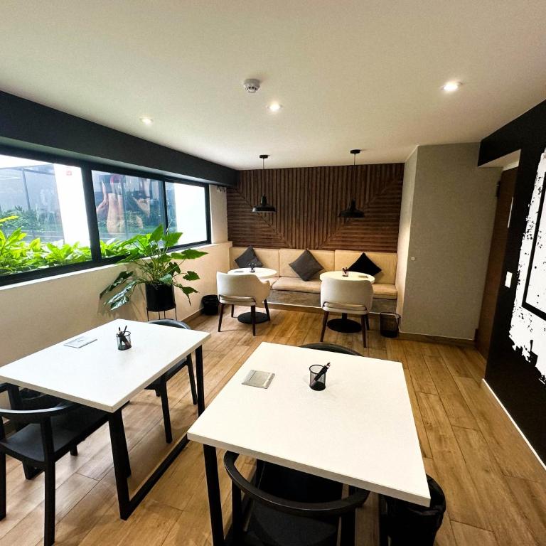Luxurious Apartment in the heart of Miraflores - Three-Bedroom Apartment - 54