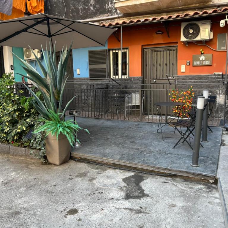 Fanale House - One-Bedroom Apartment - 12