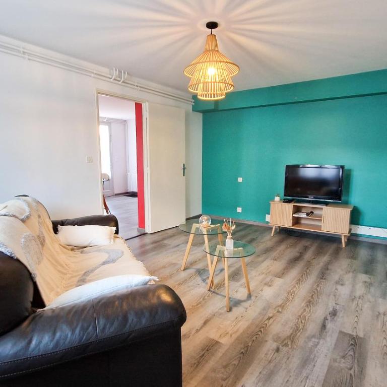 Entre 2 Jardin Drap compris et Barbecue - Two-Bedroom Apartment - 2