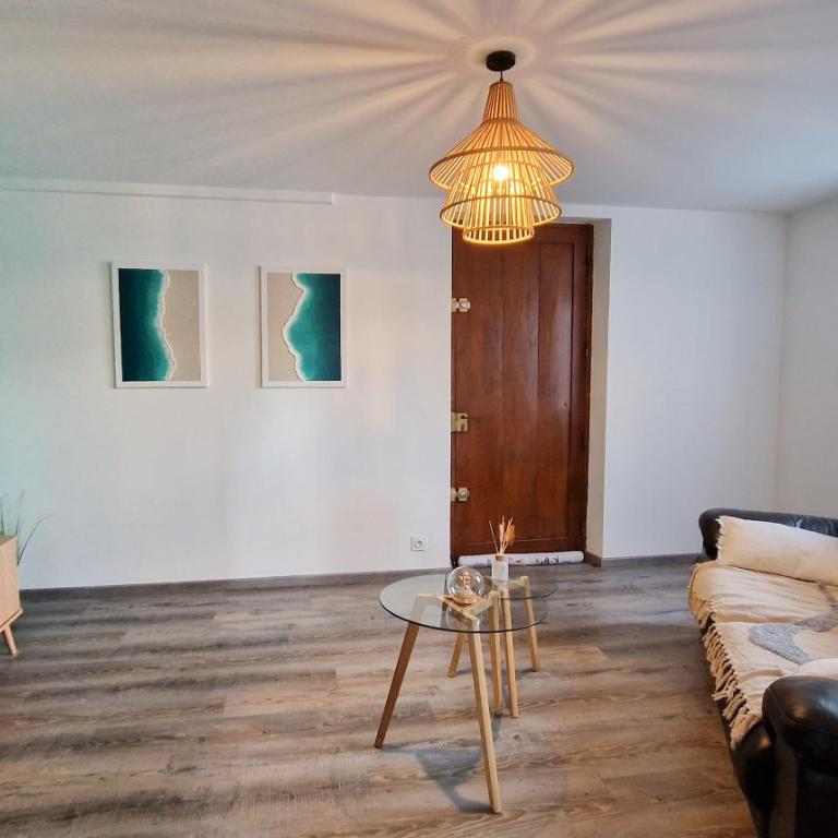 Entre 2 Jardin Drap compris et Barbecue - Two-Bedroom Apartment - 3