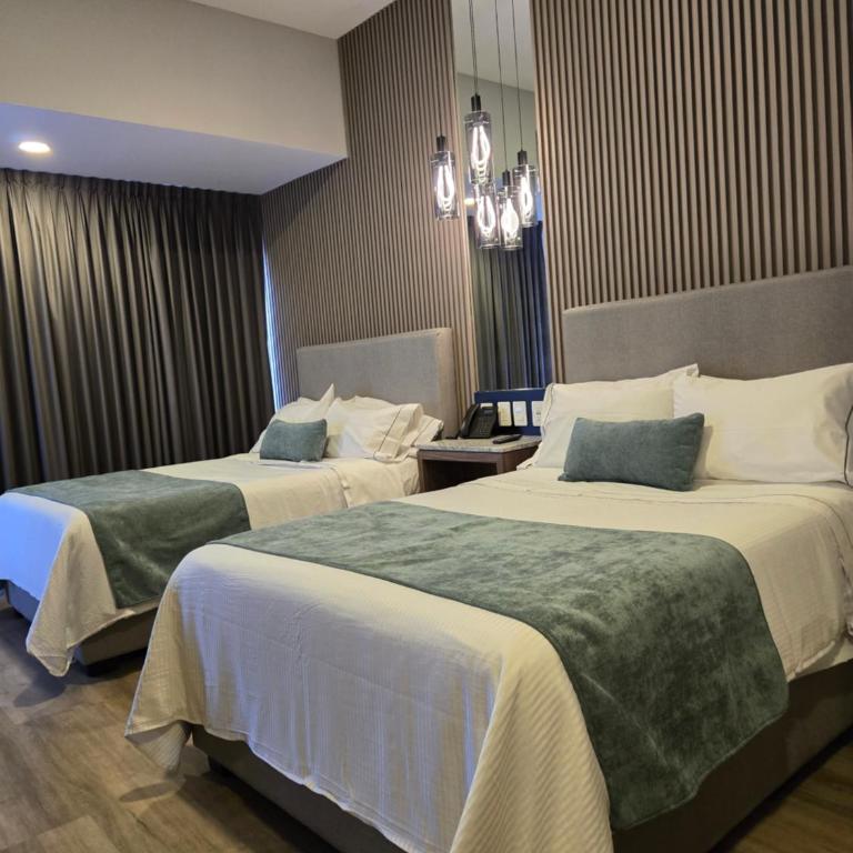 Hotel Plaza Génova Centro - Habitación Doble Deluxe - 2