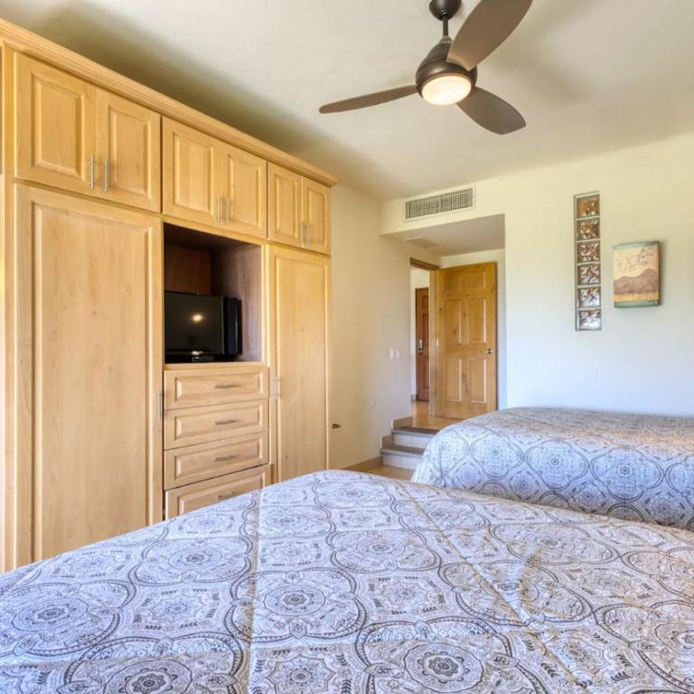 Relaxing Beachfront Condo - Apartment - 14