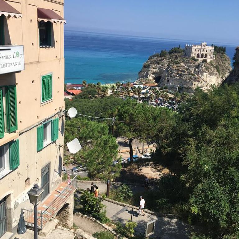 Apartment With Sea View - Two-Bedroom Apartment with Sea View - 53