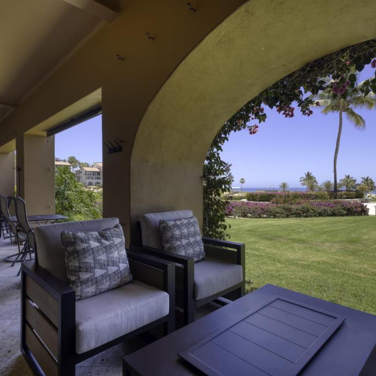 Beautiful Beachfront Condo With Spectacular Views - Apartment - 28