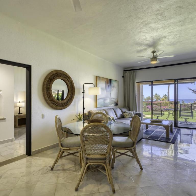 Beautiful Beachfront Condo With Spectacular Views - Apartment - 16