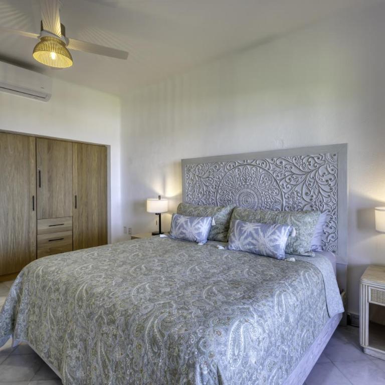 Beautiful Beachfront Condo With Spectacular Views - Apartment - 9