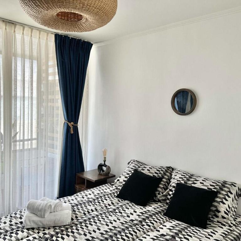 Quiet, comfortable, central, connected and beauty - Three-Bedroom Apartment - 33