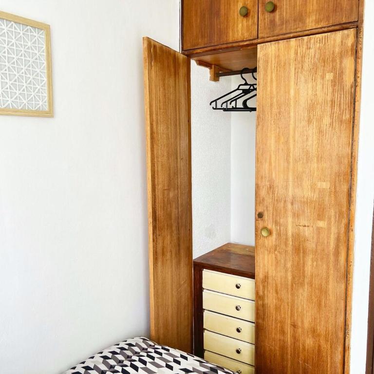 Quiet, comfortable, central, connected and beauty - Three-Bedroom Apartment - 44