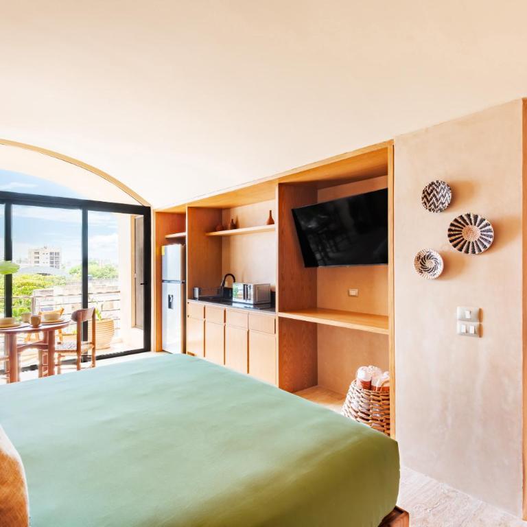 Studios with Plunge Pool near the Beach - Estudio con balcón - 2
