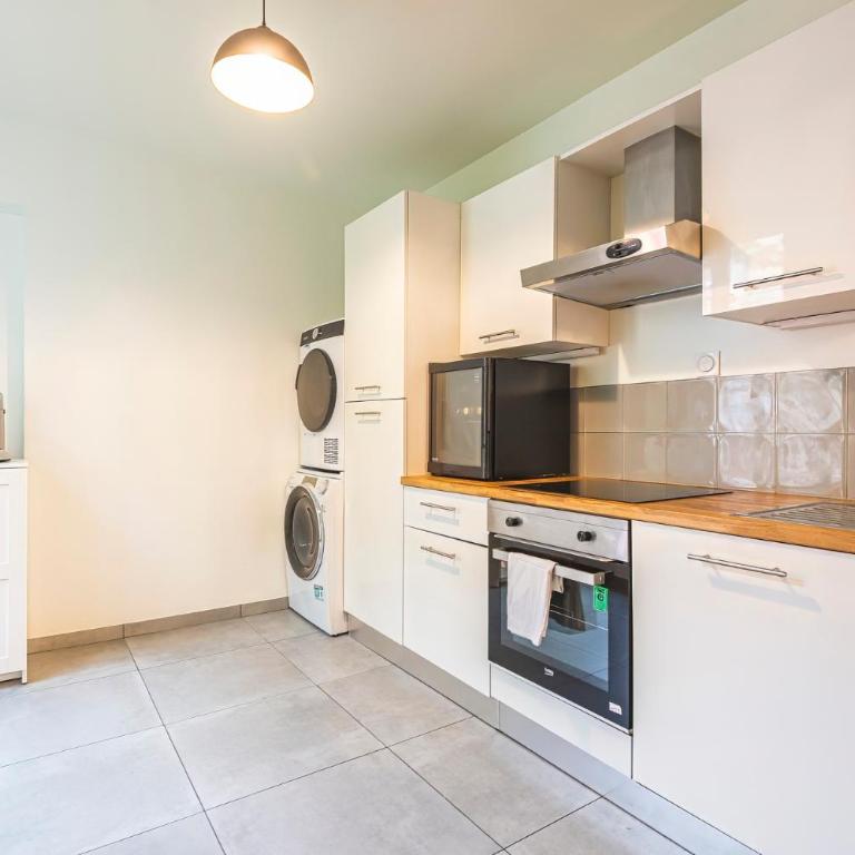 L'Étape 4 - Center - Cathedral - Two-Bedroom Apartment - 5