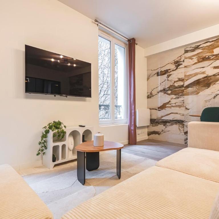 L'Étape 4 - Center - Cathedral - Two-Bedroom Apartment - 16