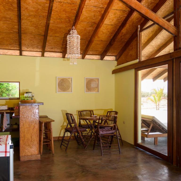 Wallac Bungalows Canoas de Punta Sal - One-Bedroom House - 16